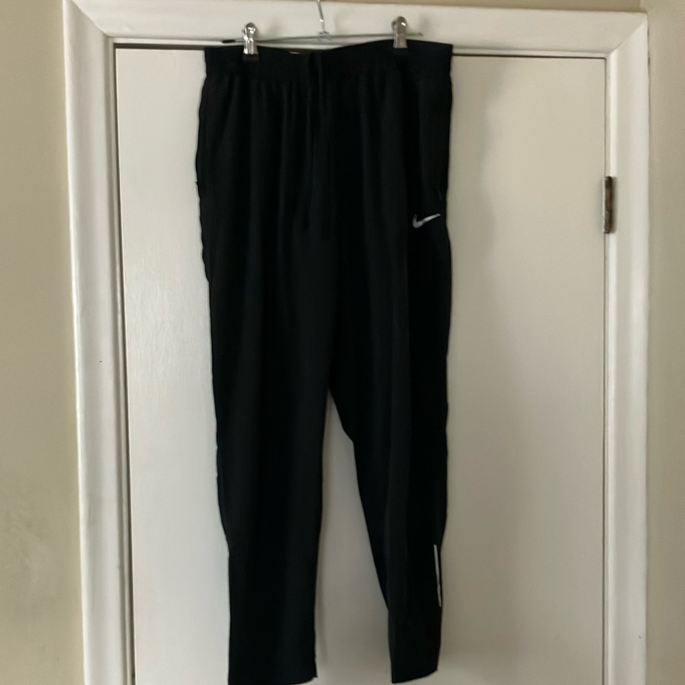 (US M) Nike 3/4 leggings